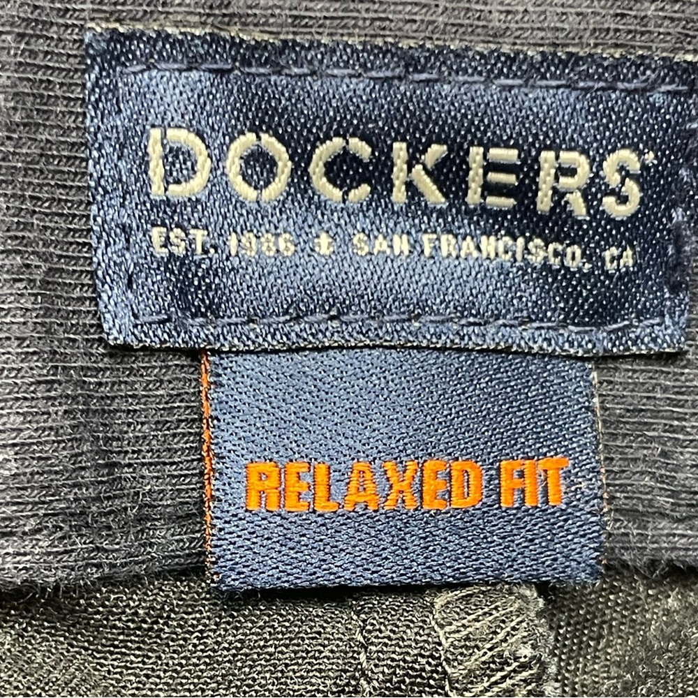 Dockers Black Dress Pants W38 L29 relaxed Fit - Picture 8 of 11